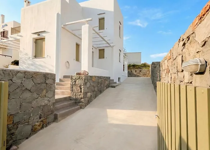 Vila Summer Adamantas (Milos)