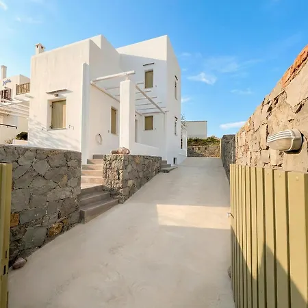 Villa Summer Adamantas