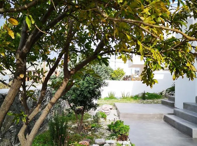 Summer Villa Adamantas (Milos)